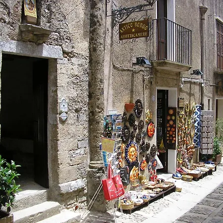 Guest house Antico Borgo 3*