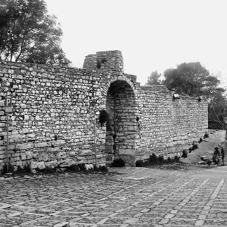Гостевой дом Antico Borgo - Romantic & Authentic In Medieval